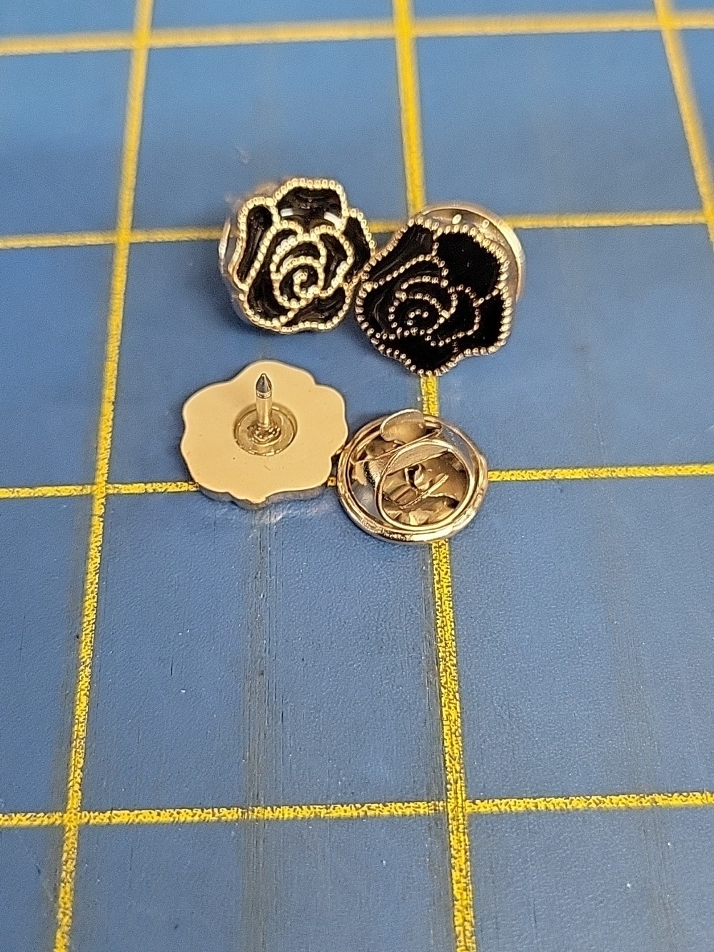 Flower Floral Tack 0.25" Pin Gold Tone New Set of 2 (#2)